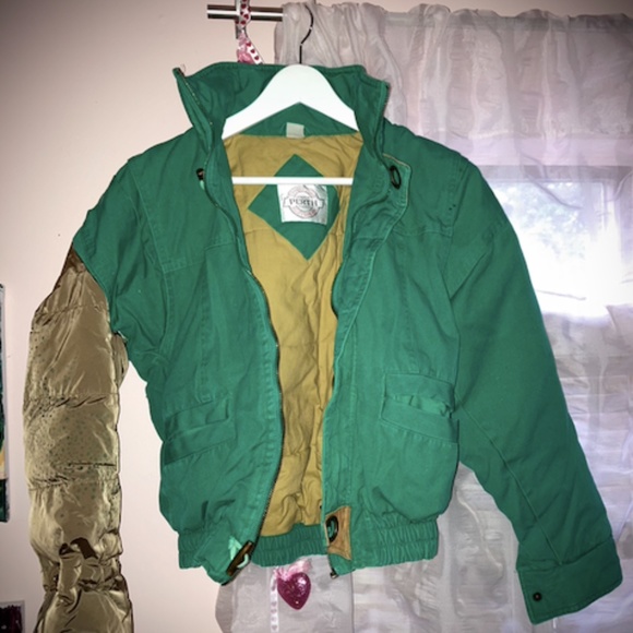 Unique Jacket - Picture 2 of 3